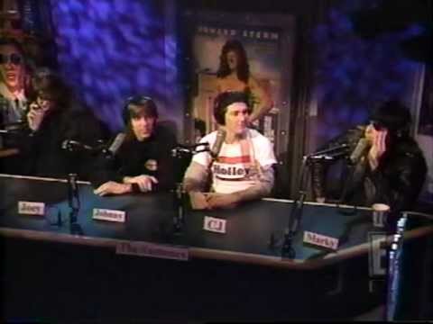 The Ramones @ Howard Stern Show (with ads)