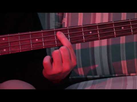 How to Play Longview by Green Day - BASS tutorial