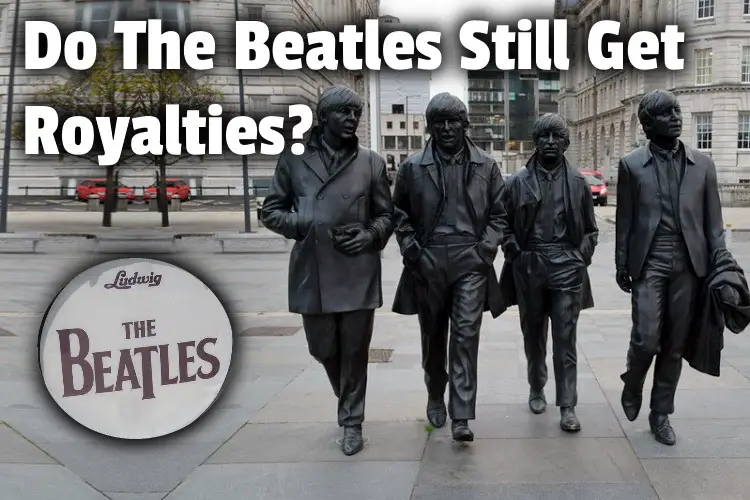  The Beatles Statue 